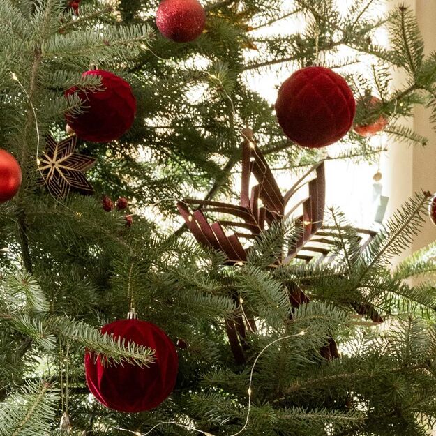 "VELORE " Kalėdinių kamuoliukų rinkinys, 4 vnt., bordo spalvos, 8 cm